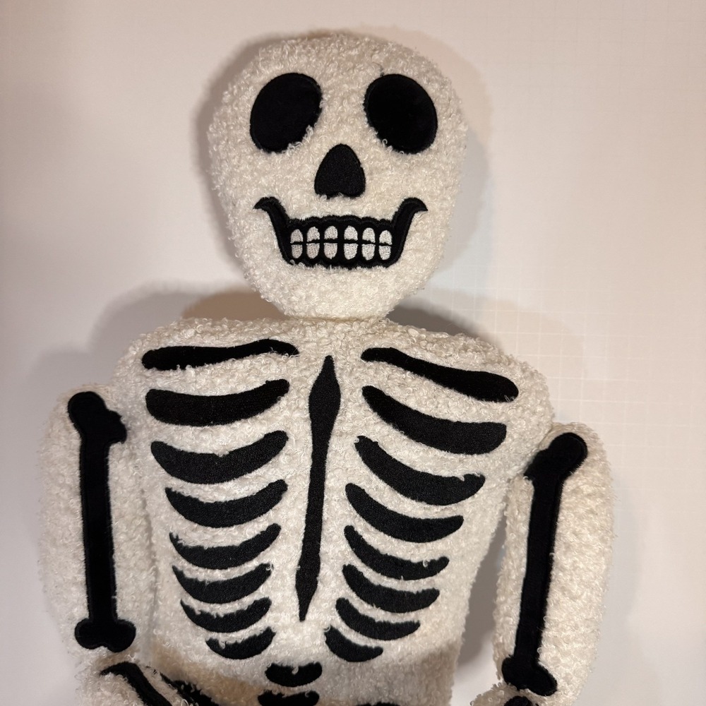 Oversized Skeleton Pillow unbranded 34" Long Viral Skeleton Pillow for Halloween - Picture 4 of 6